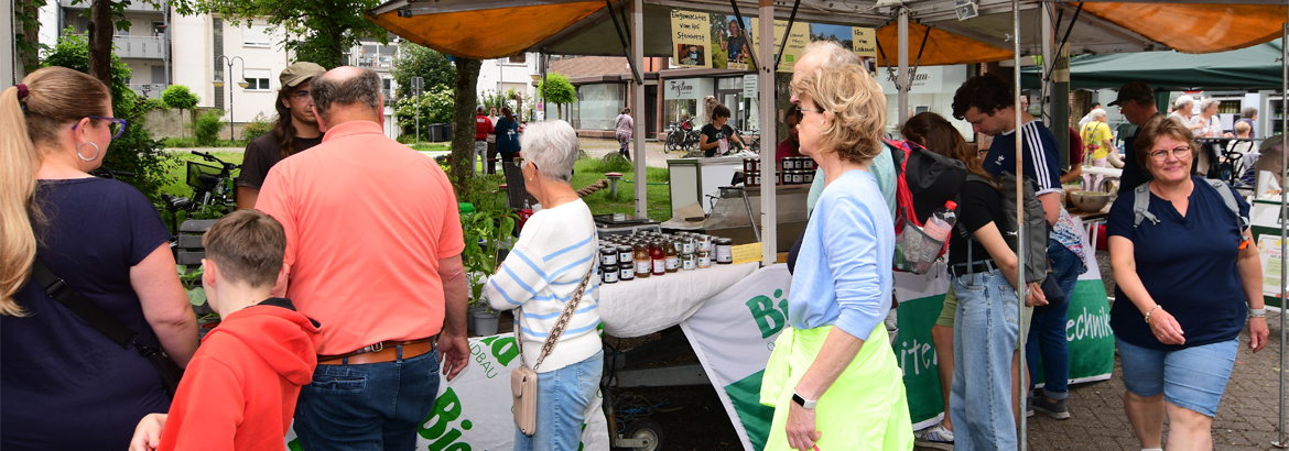 Auf Spargel- und Ökomarkt mit Stand vertreten