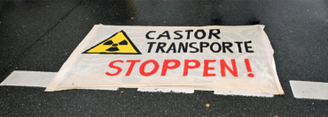Demonstranten blockieren mögliche Castor-Route