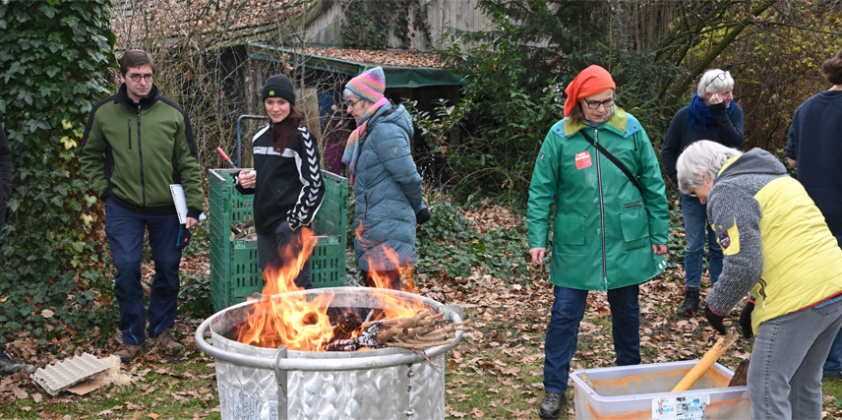 Workshop zur Herstellung von Pflanzenkohle