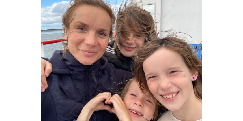 Alesya im Probejahr mit Ralf, Estelle und Kamilla